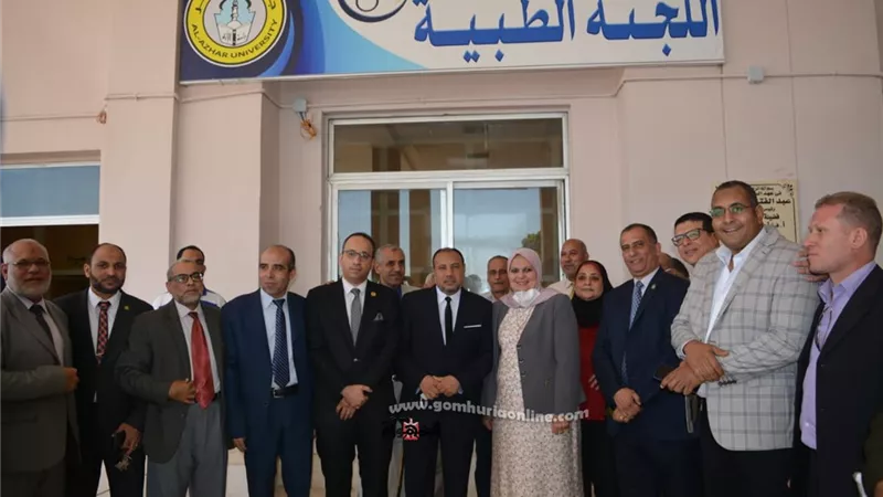 نائب رئيس جامعة الأزهر للوجه القبلي يفتتح اللجنة الطبية لأعضاء هيئة التدريس بمقر كلية العلوم