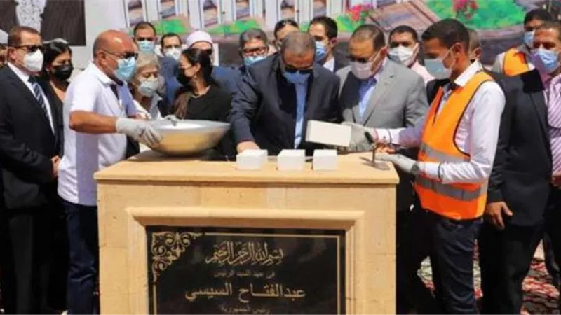 وزير القوى العاملة يضع حجر الأساس لمسجد فريد خميس بالعاشر من رمضان