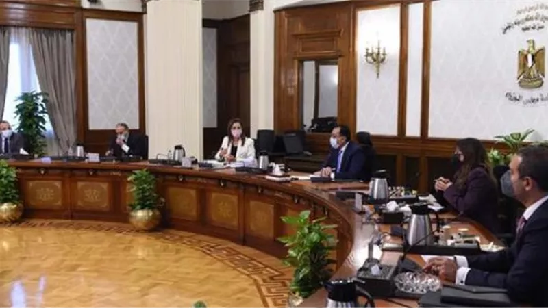رئيس الوزراء يتابع أنشطة «صندوق مصر السيادي».. ويؤكد: نعمل على الإستفادة من الأصول على النحو الأمثل
