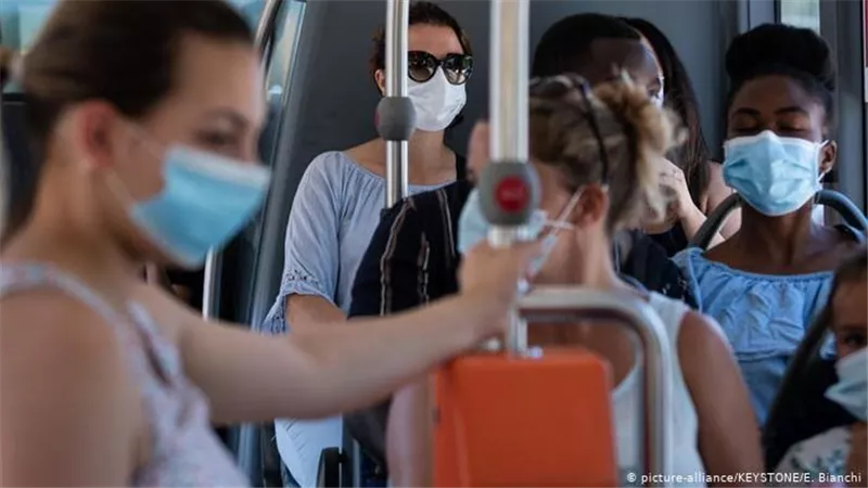 إيطاليا.. زيادة الحجوزات بين المواطنين لتلقى لقاح كورونا