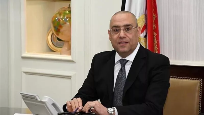 وزير الإسكان يتوجه للإمارات للمشاركة بالمنتدى العربي الخامس للمياه