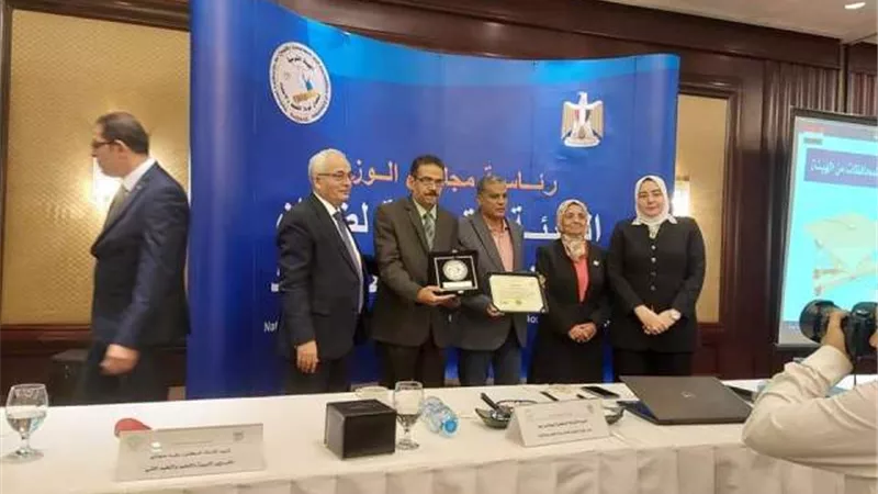 محافظة البحر الأحمر ثالث الجمهورية فى جودة التعليم ..صور