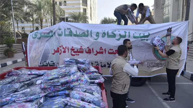بيت الزكاة والصدقات المصري يبدأ حملة لتوزيع ١٠٠ ألف شنطة مدرسية بمسلتزماتها على الأيتام وذوي الهمم في المدارس العامة والأزهرية