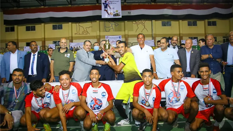 محافظ البحر الأحمر يشهد نهائى دورى مستقبل وطن على مستوى المحافظة