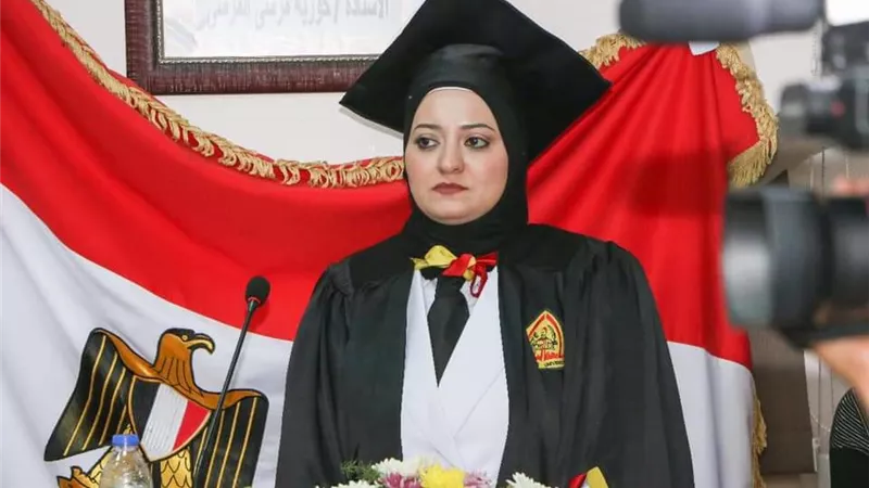 دكتوراة للمقدم مها ماهر بامتياز عن رسالتها عن بعض الانشطة الجماعية والسلوك الاجرامى للاحداث