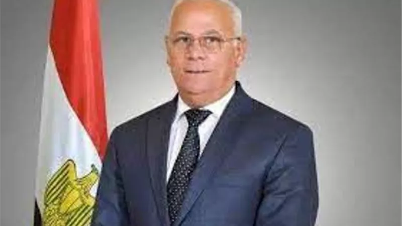 محافظ بورسعيد: تخفيض القبول بالثانوي 230 درجة، 225