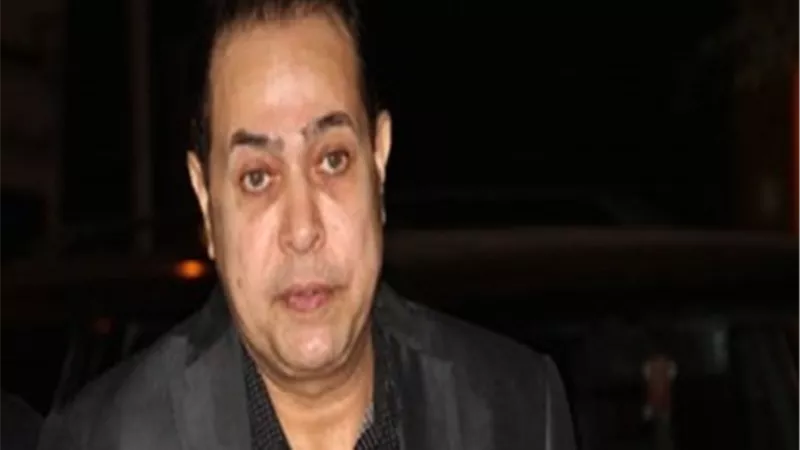 بكلمات مؤثرة .. حكيم ينعى المشير طنطاوي