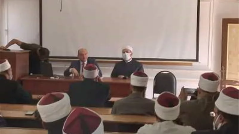 دورة تدريبية للأئمة بجامعة مطروح فى 