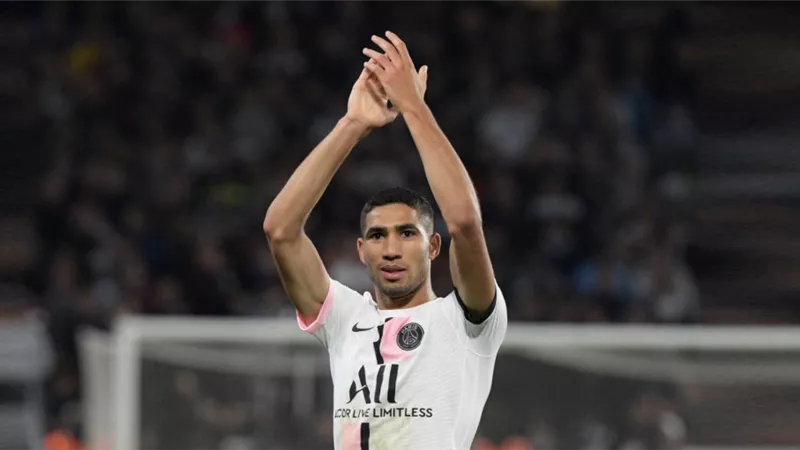 المغربي حكيمي ينقذ باريس امام ميتز فى الدورى الفرنسى