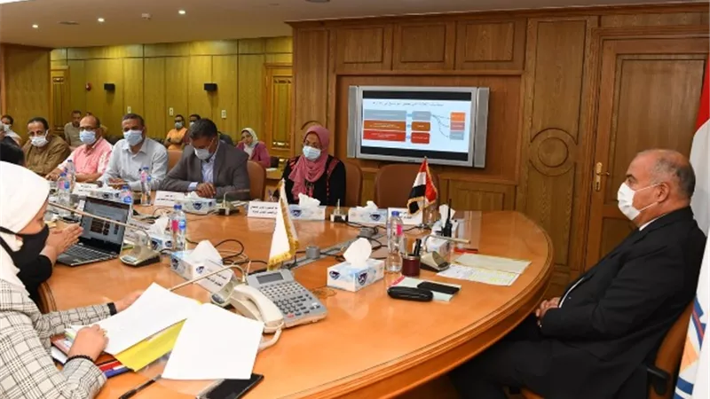 انعقاد اول اجتماع للمجلس الاقتصادي الاجتماعي برئاسه محافظ قنا