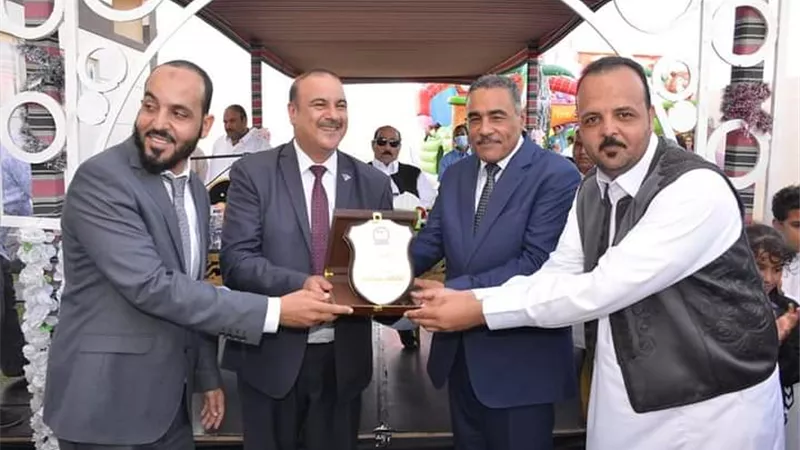 شعيب يفتتح اول مدرسة خاصة للغات بمدينة الحمام
