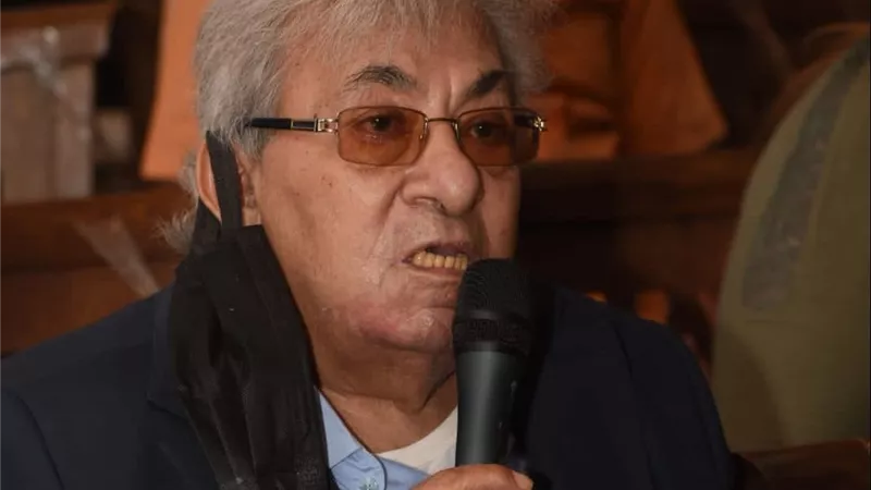 الفنان الكبير فاروق فلوكس : أفتخر إننى من مسرح الهواة