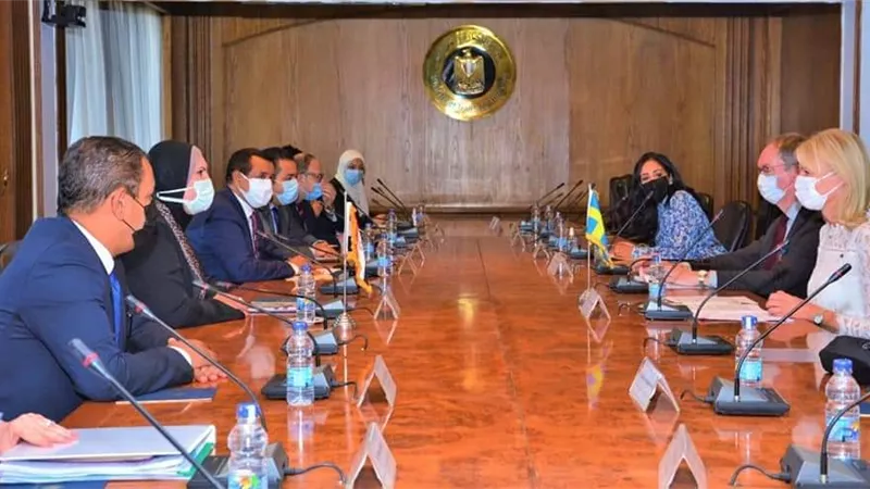 وزيرة التجارة والصناعة تبحث مع نظيرتها السويدية سبل النهوض بالتعاون الاقتصادى والاستثماري بين البلدين