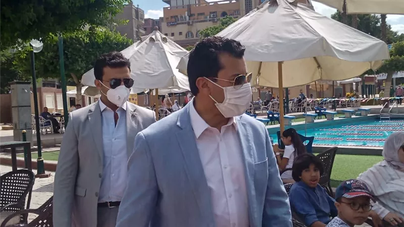 وزير الرياضة يطمئن على تطبيق الإجراءات والضوابط الاحترازية أثناء انتخابات نادى التوفيقية
