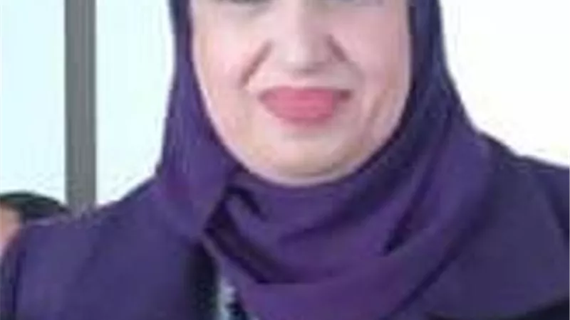 مدير تطوير المناهح : دليل معلم في اللغة العربية لرابعة ابتدائي