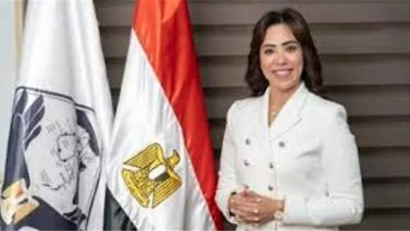 النائبة غادة علي تستمع لشباب الصعيد في مجلس عرفي وتؤكد دعم الدولة لهم