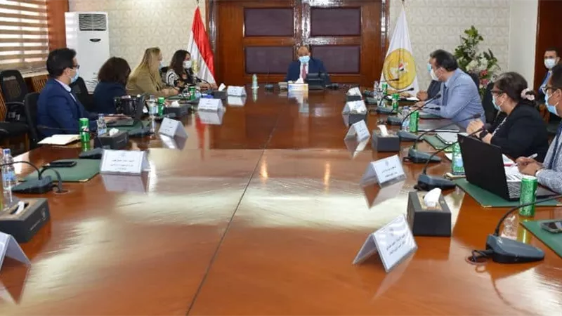 شعراوى : مصانع ووحدات معالجة ومركز تعليمى وتدريبي بالمدينة المتكاملة لتدوير المخلفات