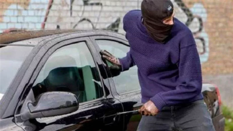 المشدد 10 سنوات لحداد بالشرقية لسرقة سيارة بالاكراه من مالكها