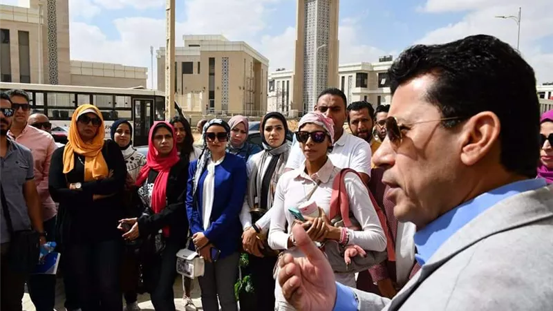 وزير الشباب والرياضة يتفقد مقر الوزارة بالعاصمة الادارية الجديدة