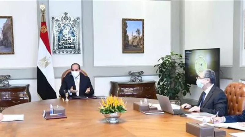 الرئيس السيسي يتابع عددًا من المشروعات الاستراتيجية لوزارة الكهرباء على مستوى الجمهورية