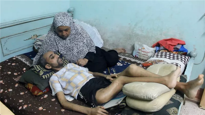 عمرو مريض اعوجاج القدمين: نشكرالرئيس جبر بخاطرى وعلاجى بمعهد ناصر