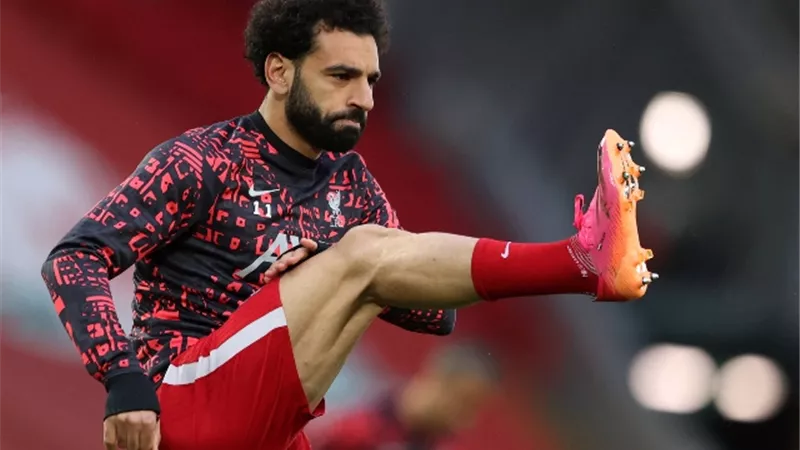 مدير منتخب مصر يكشف تفاصيل مكالمته مع محمد صلاح