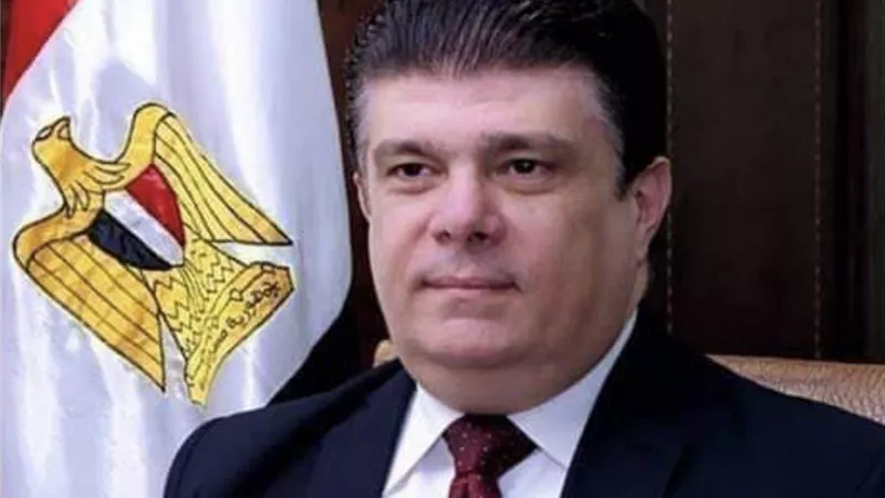 حسين زين يشارك بالمنتدى الدولى للاتصال الحكومي بالشارقة
