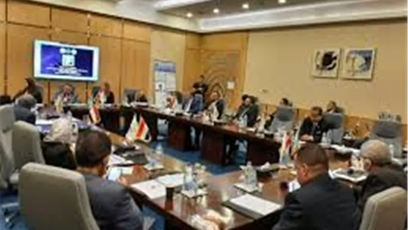 كمال و هدارة وزيرا البترول السابقين فى ندوة نقابة المهندسين لمناقشة مستقبل الطاقة