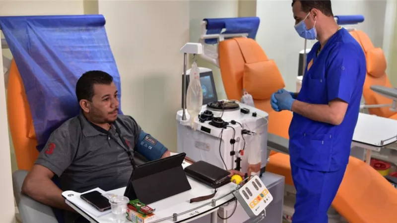 وزيرة الصحة: استقبال 4400 متبرع بمراكز تجميع البلازما منذ 14 يوليو الماضي