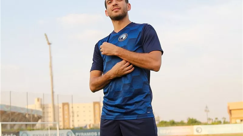 بيراميدز يعلن تعاقده مع هشام محمد