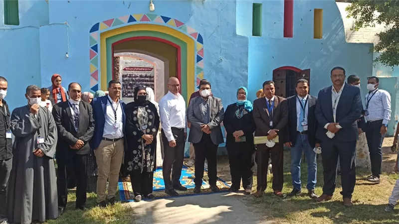 السفير الكندى يزور جمعية آيادي الخير ببني سليمان