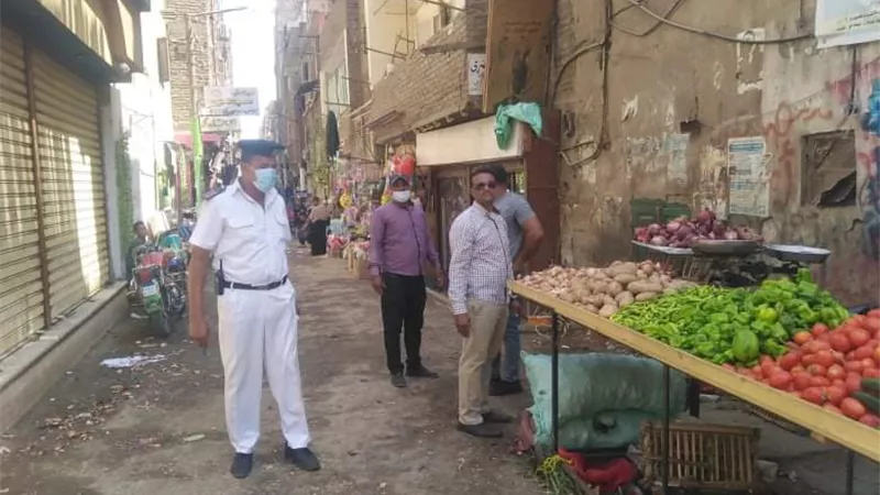 حملة لرفع الإشغالات بشوارع أرمنت جنوب غرب الأقصر
