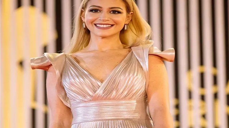 احتفاء عربي ودولي بالنجمة منة شلبي بعد ترشحها لـ جائزة إيمي النسخة الدولية
