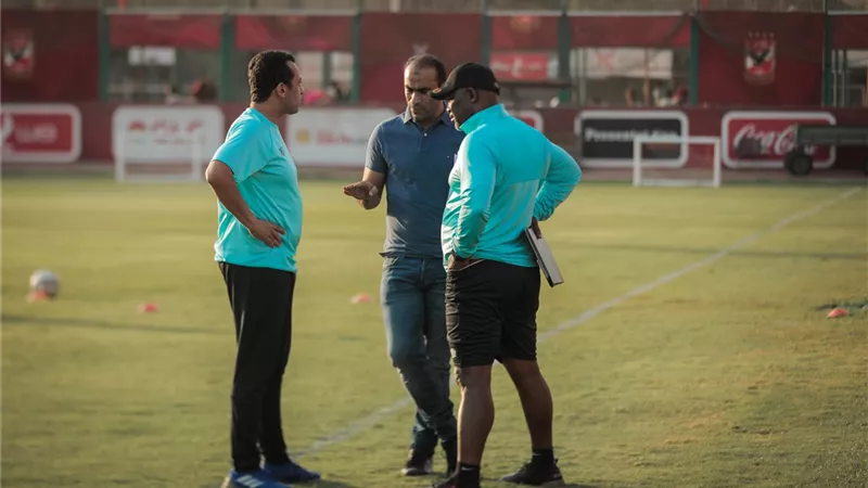 تفاصيل جلسة عبد الحفيظ مع موسيماني خلال تدريبات الأهلى