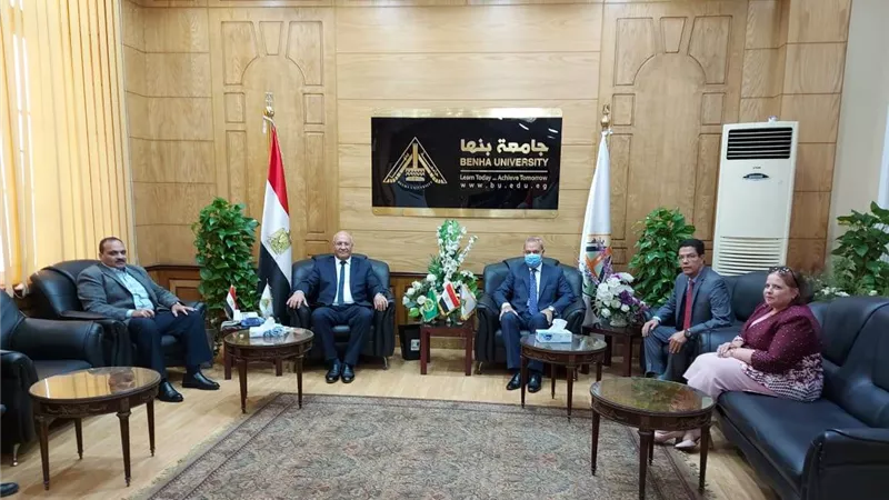 محافظ القليوبية يهنئ رئيس جامعة بنها الجديد