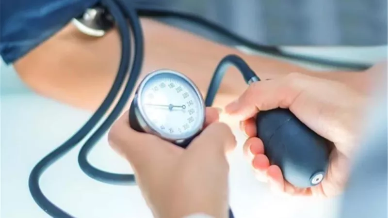 مياسنيكوف يوضح لماذا تعجز أدوية ضغط الدم أحياناً عن خفض مستواه