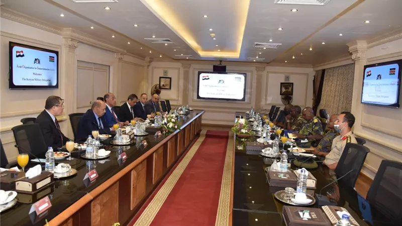 مباحثات تعاون بين الهيئة العربية للتصنيع ووفد عسكري كيني