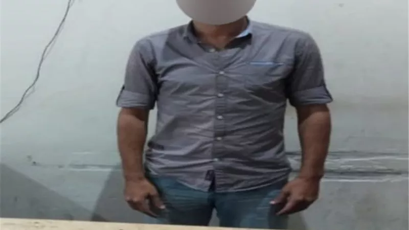 هسفركم للخارج .. الاسكندرانى لهف فلوس الغلابة وخلع
