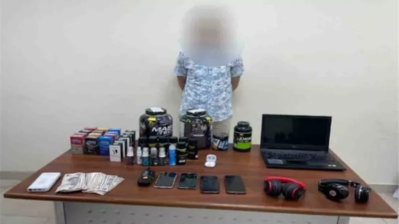 ضبط شخص استولى على بيانات بطاقات المواطنين للدفع الإلكترونى فى عمليات الشراء
