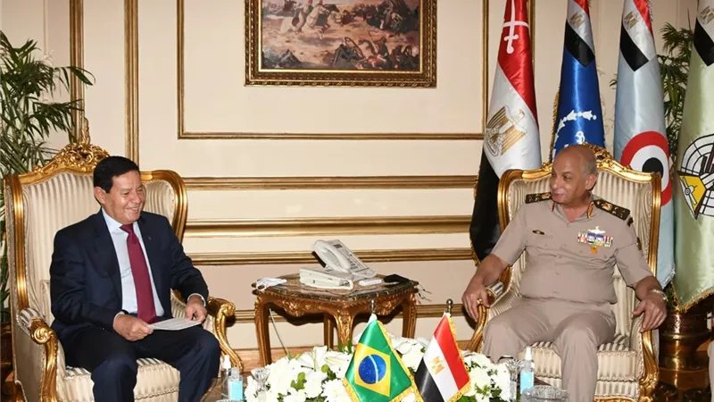 الفريق أول محمد زكى يلتقى نائب رئيس جمهورية البرازيل