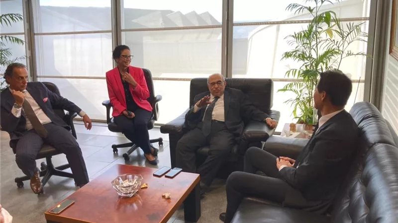 الفقي يستقبل سفير كوريا الجنوبية بمكتبة الإسكندرية