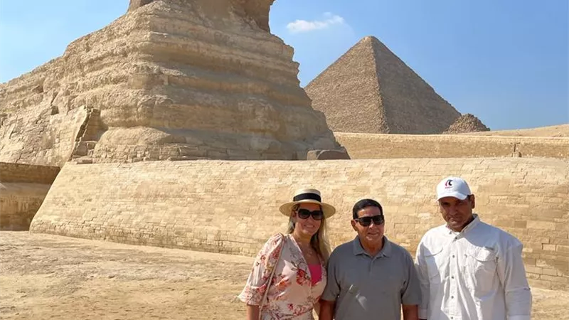 نائب رئيس جمهورية البرازيل يزور اهرامات الجيزة
