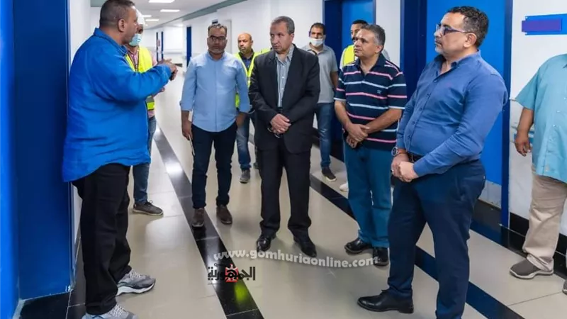 الشرقاوي يتفقد العيادات الخارجية للمستشفى الجامعي بالسويس