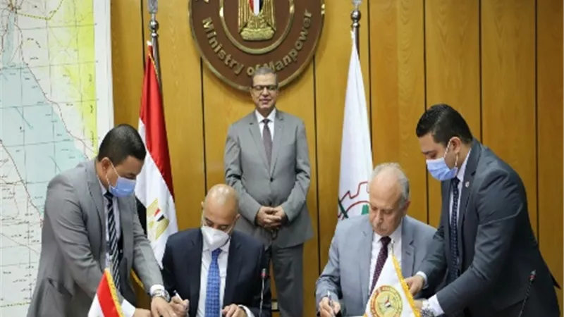وزير القوى العاملة يشهد توقيع اتفاقية تعاون مع 