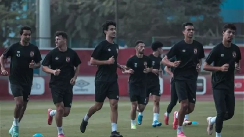 تدريبات استشفائية للاعبي الاهلى المشاركين في ودية 