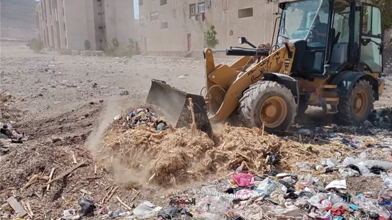 محافظ أسيوط: حملات نظافة مكبرة لرفع المخلفات وتسوية وتمهيد الشوارع والميادين