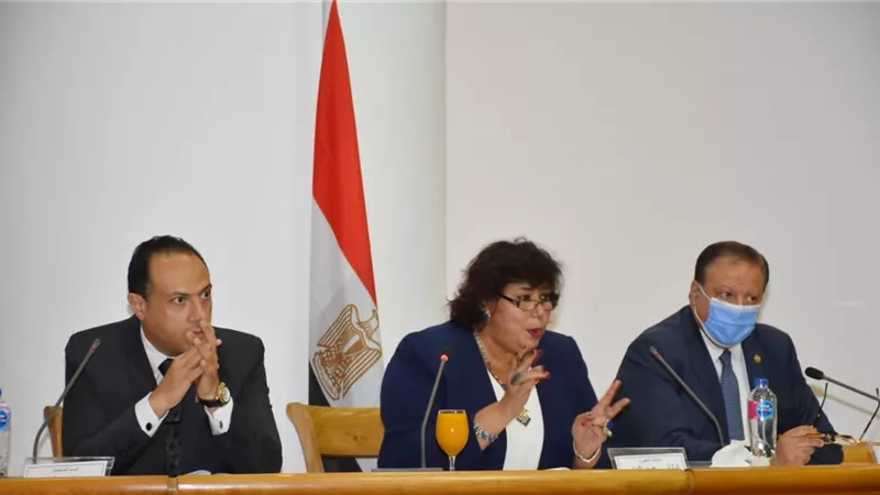 وزيرة الثقافة: الانتهاء من تشكيل مجلس ادارة للشركة القابضة للاستثمار في المجالات الثقافية والسينمائية