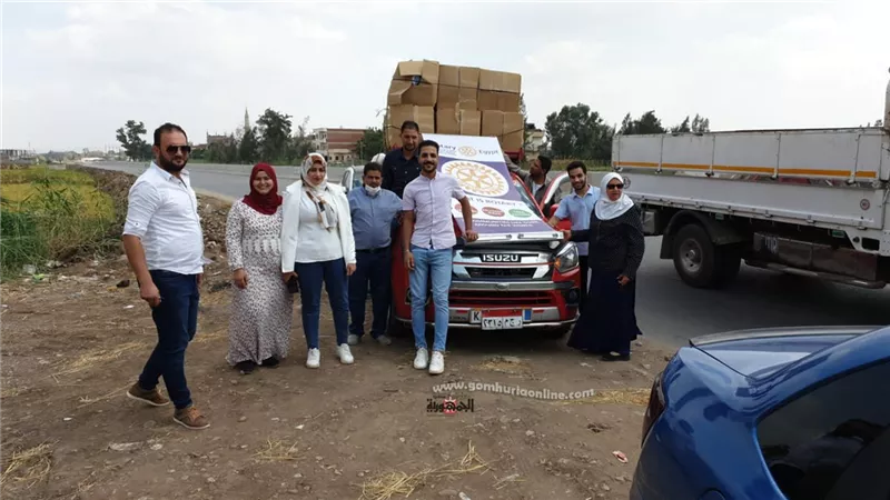 جمعية الرشاد الخيرية للتنمية تنظم قافلة طبية مجانية مع توزيع ملابس وجبات ومواد غذائية