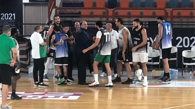 بحضور مصيلحي .. الإتحاد السكندري يؤدي مرانه الأخير قبل مواجهة الميناء اليمني فى السلة