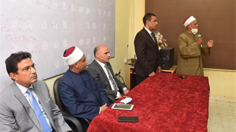 ختام فعاليات الدورة التدريبية في اللغة العربية للأئمة بجامعة الأقصر